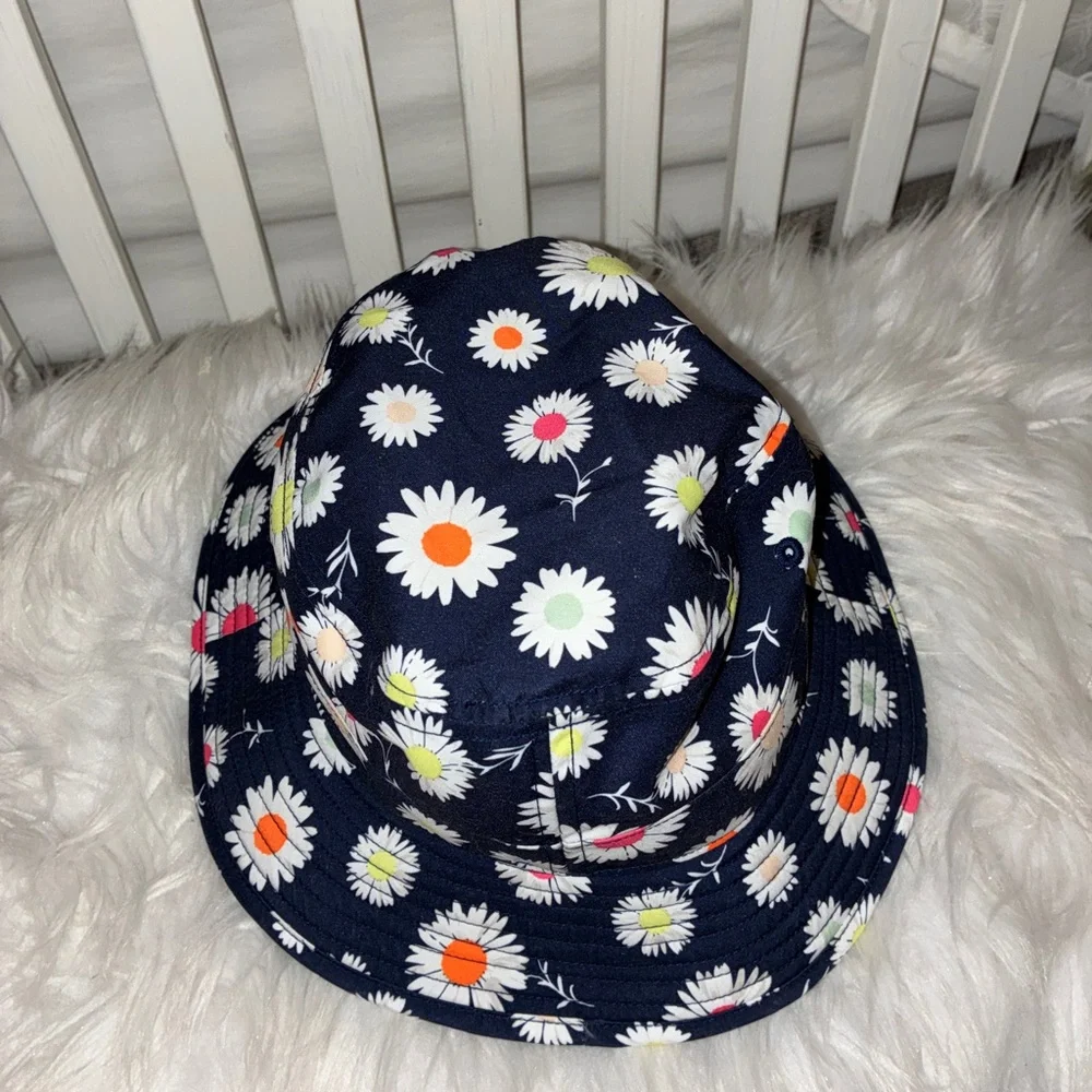 The North Face Navy Floral Bucket Hat‎ (Youth Sz S)